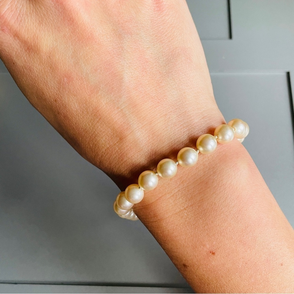 Vintage Majorica Faux Pearl Bracelet With Cubic Zirconia Clasp Box & Pap… - Picture 9 of 11